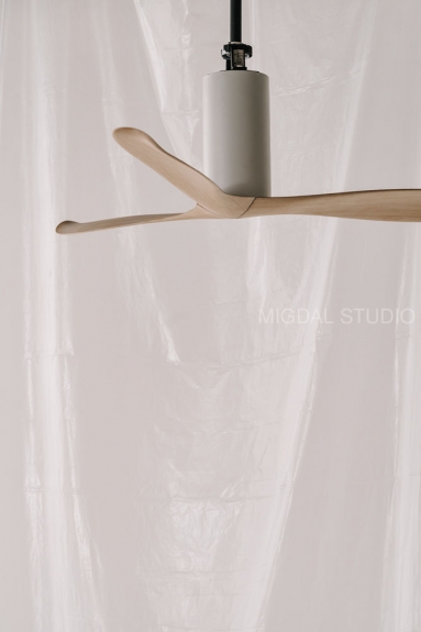 SOLIS 40 Hugger_MW OAK