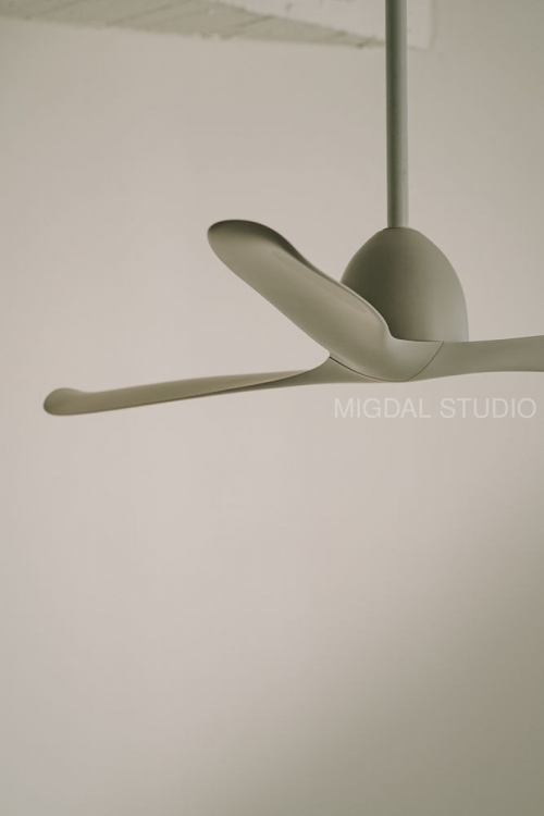 SOLIS 40 Downrod_MW MW