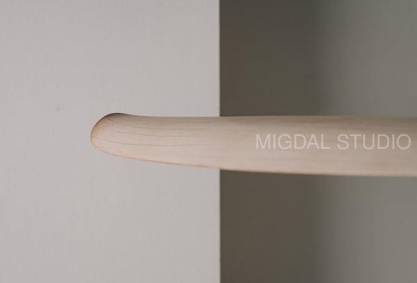 SOLIS 52 Hugger_MW OAK