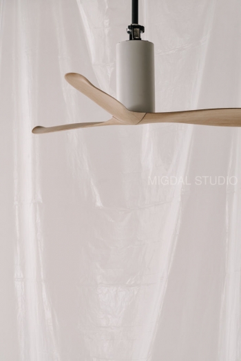 SOLIS 40 Hugger_MW OAK